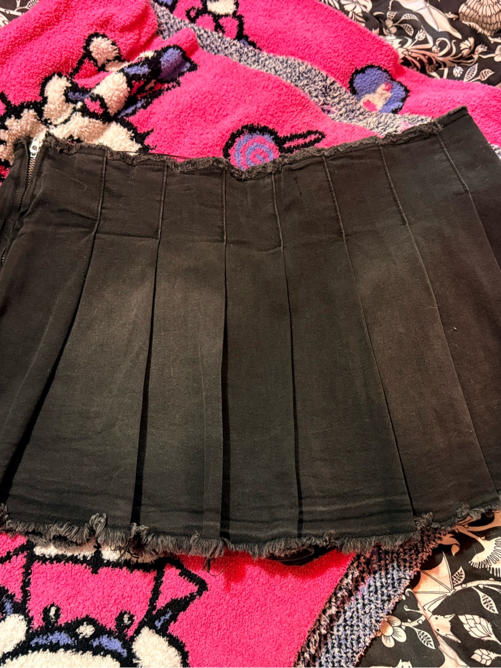 Black Pleated Mini Skirt - Women's Classic Style